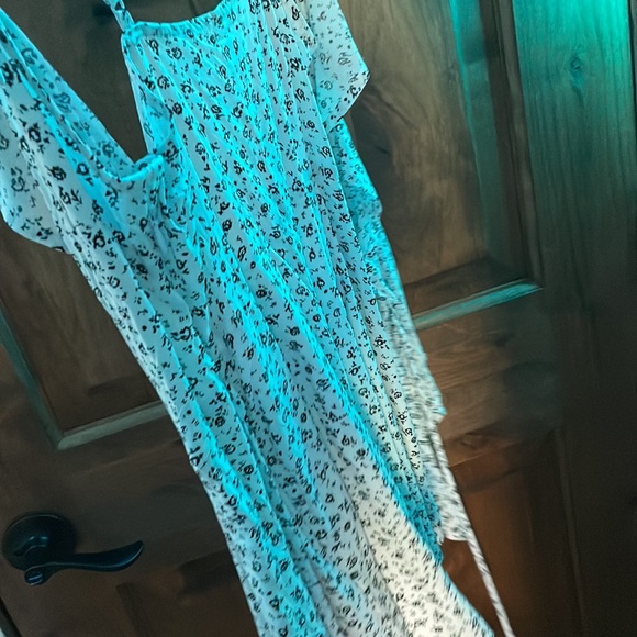 Very cute summer romper - Picture 4 of 5